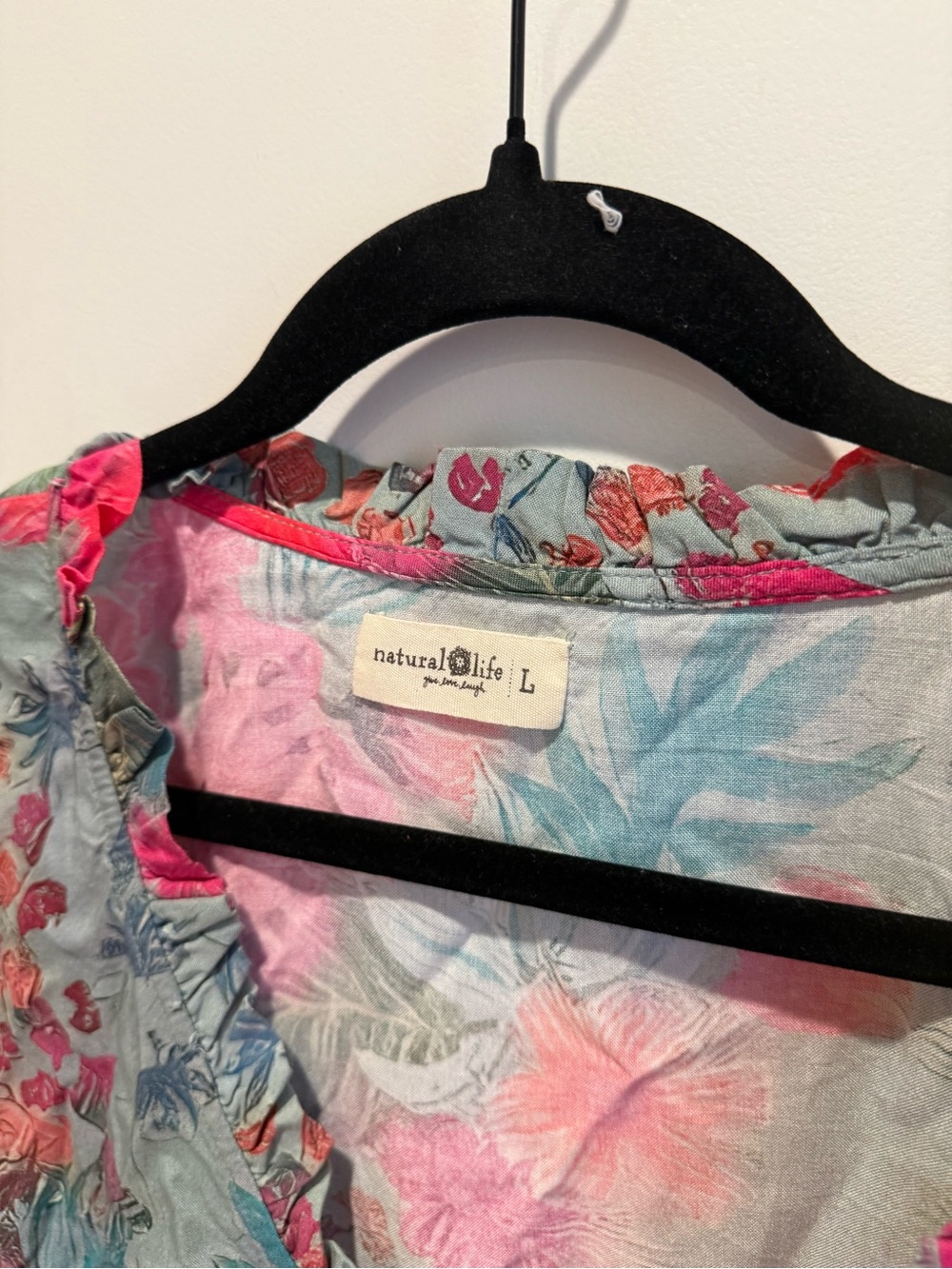 NATURAL LIFE Elisa Ruffle Tie Top Women’s size large - Picture 4 of 5
